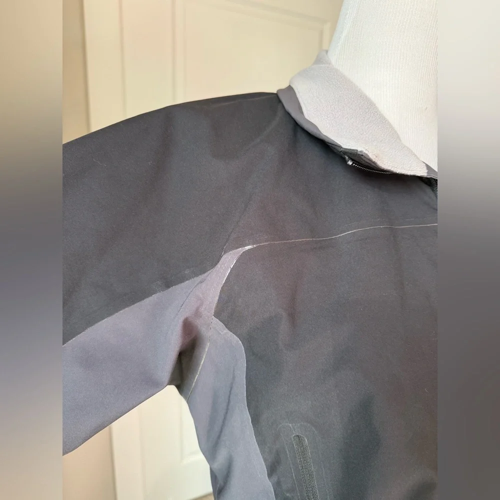 Patagonia Women’s Softshell Jacket Full Zip Black Gray Outdoor - Picture 2 of 10